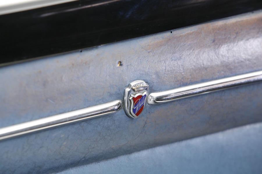 Детали экстерьера Chrysler Special 1953 года  (фото 10 из 66)